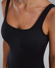 Scoop Neck Controlfit